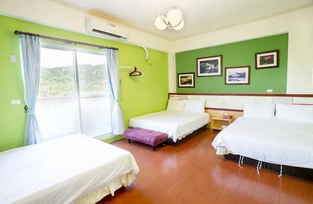 Strawberry Milk Bed and Breakfast-Strawberry a lot of 6 room-1