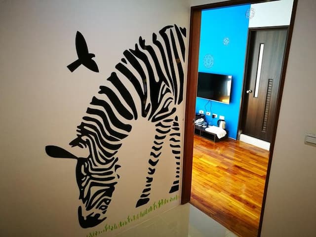 Penghu 198 Red Hat Bed and Breakfast-6-8 people group room-6