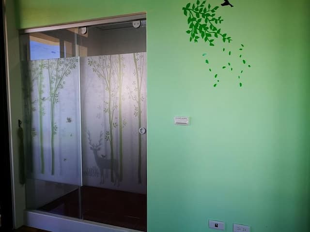 Penghu 198 Red Hat Bed and Breakfast-4 people family room A4-5