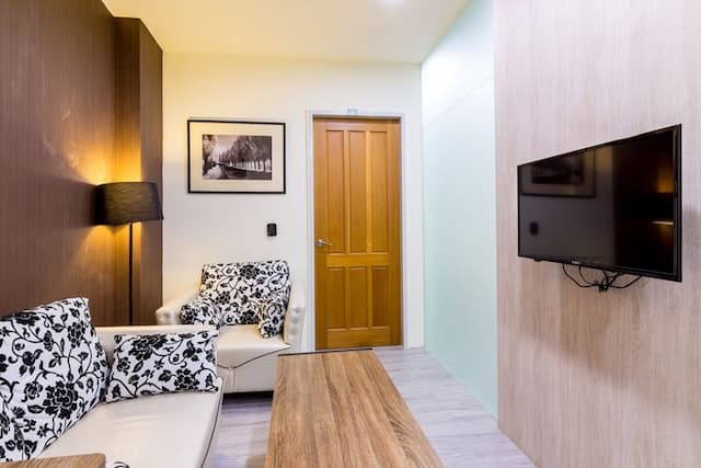 台南良辰暖居｜鄰近神農街、設有溜滑梯房-高級家庭房-C02-3