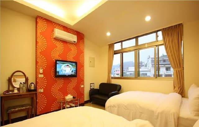 Room and board players 2 Museum-Simplicity / Comfort Quadruple Suite (No Room Available)-3