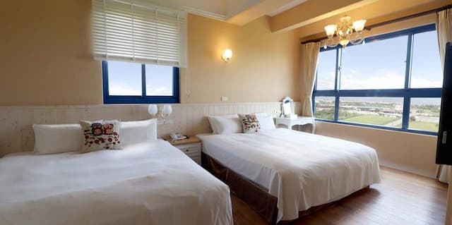 自在海民宿-精緻四人房-1