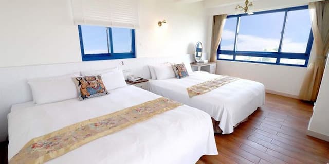 自在海民宿-豪華四人房-2