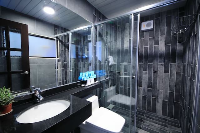 Xinghai Bed and Breakfast-Quadruple suite-8