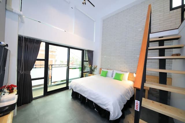 Xinghai Bed and Breakfast-Quadruple suite-9