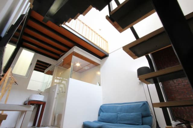 Windhouse-Magenta wind Suzuki (floor of the building features room type)-6