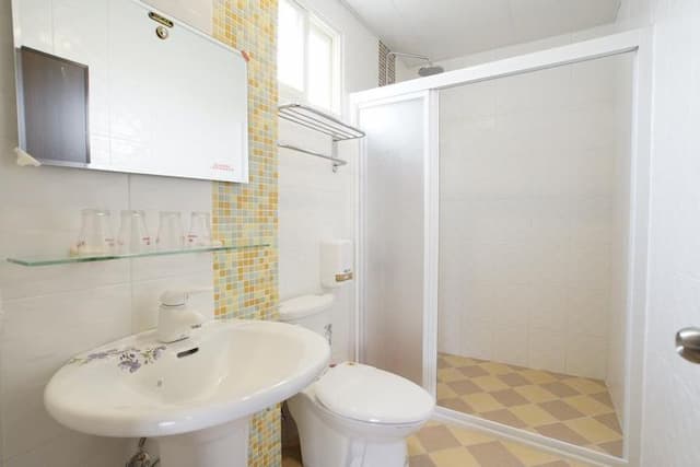 Midori Mini Hostel-202 four-room-7