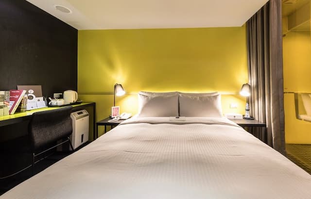 凡登東棧商務旅店-標準雙人客房 (無窗)-7