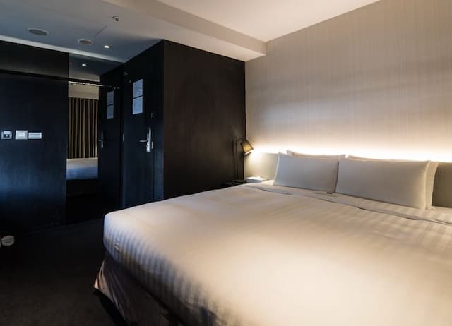 凡登東棧商務旅店-豪華客房-2