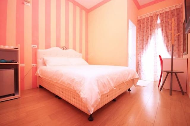 Hualien Manlu B&B-Pink Cotton Double Room-2
