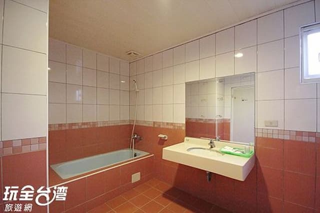 集集花都汽車旅館 | 精品汽車旅館 l 南投集集 | 車站三分鐘-A 四人房(不挑房)-8