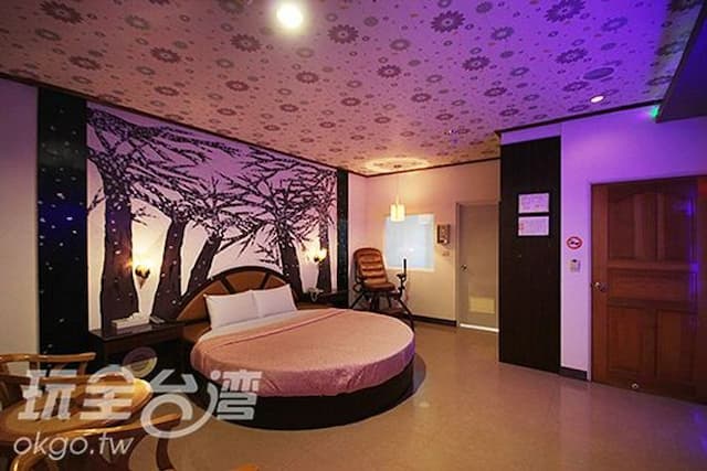 集集花都汽車旅館 | 精品汽車旅館 l 南投集集 | 車站三分鐘-F 藥草蒸氣SPA+圓床+圓按摩浴缸（不挑房）-1