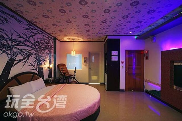 集集花都汽車旅館 | 精品汽車旅館 l 南投集集 | 車站三分鐘-F 藥草蒸氣SPA+圓床+圓按摩浴缸（不挑房）-2