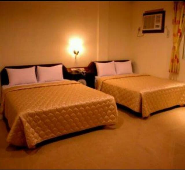 集集花都汽車旅館 | 精品汽車旅館 l 南投集集 | 車站三分鐘-J 四人房（無車庫）-5