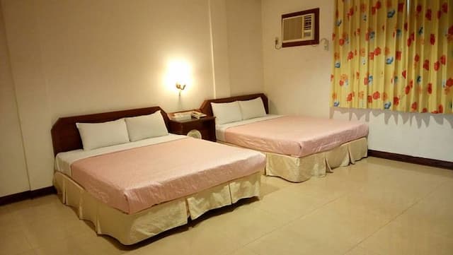 集集花都汽車旅館 | 精品汽車旅館 l 南投集集 | 車站三分鐘-J 四人房（無車庫）-3