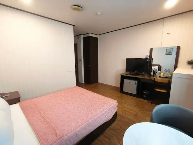 Royal Business Hotel-Cozy double suite-2