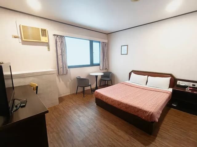 Royal Business Hotel-Cozy double suite-1