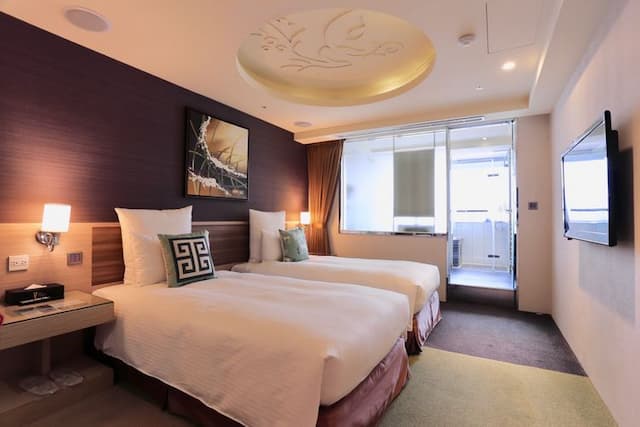 葳皇時尚飯店-豪華商務雙床房-1