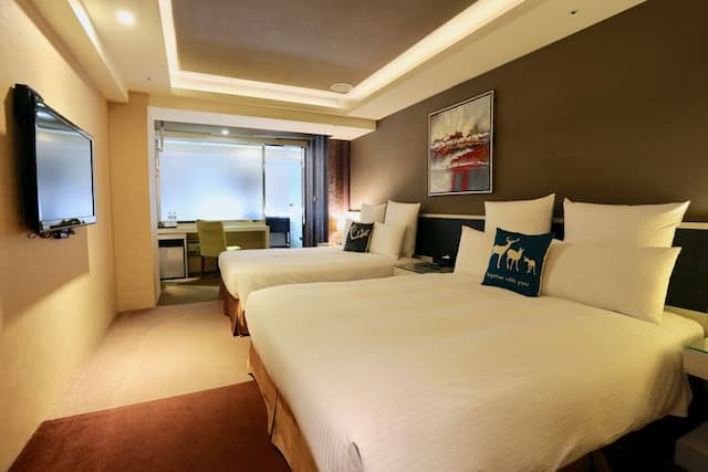 葳皇時尚飯店-溫馨家庭四人房-3