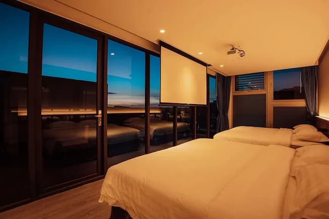 HOTEL BEGINS-倉箱陽台家庭房-5