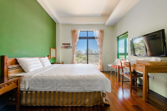 仲夏綠茵-Extra Large Double Room with Balcony-201.204.301-1