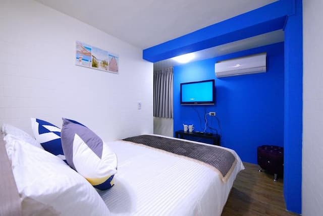 트레브러 스테이션 (Traveler Station)-302 blue sky-4