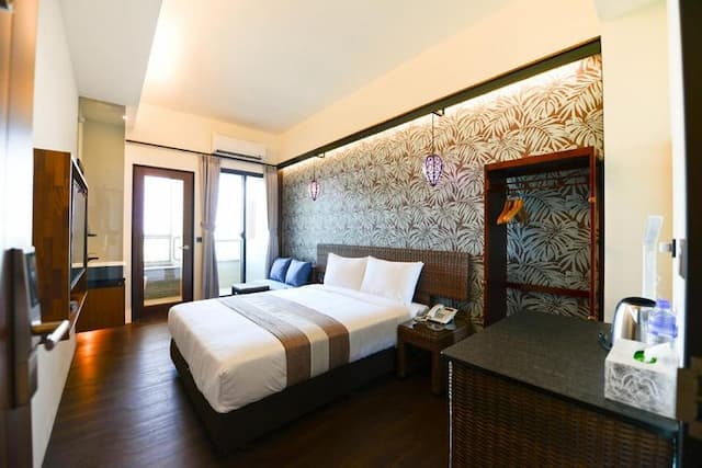 沐府海旅｜近安平河畔-庫塔海景大床房-9