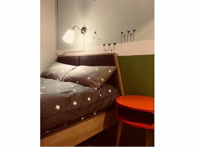 Small corner Star B & B-Basic Double Room, 1 Double Bed, Private Bathroom-5