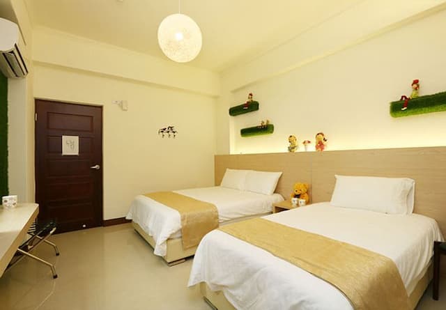 Hsieh's Home-Green field Habitat triple room-2