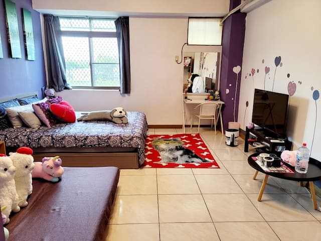 로맨틱 이지스 룸  (Romantic Izzy's home)-Romantic and unique atmosphere of the purple whimsical suite, suitable for two exclusive, or the whole family two big three small tour-4