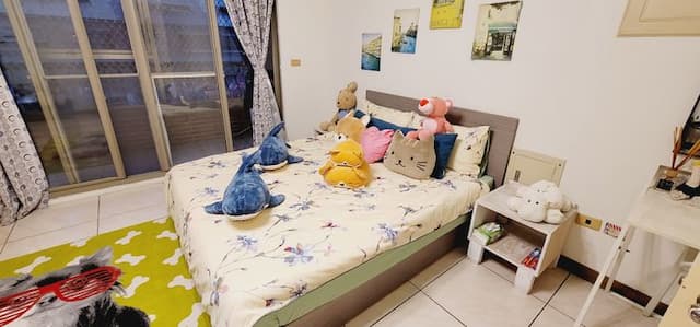 로맨틱 이지스 룸  (Romantic Izzy's home)-Has a small Fortunately, the green leaves colorful suites (bathroom independent, but outside the room)-10