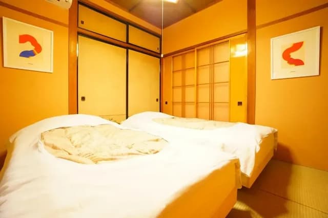 紅葉 高山｜飛驒宮川朝市步行6分/近高山昭和館&吉島家住宅-包棟｜9人-3