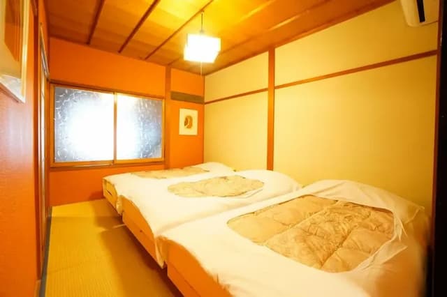 紅葉 高山｜飛驒宮川朝市步行6分/近高山昭和館&吉島家住宅-包棟｜9人-4