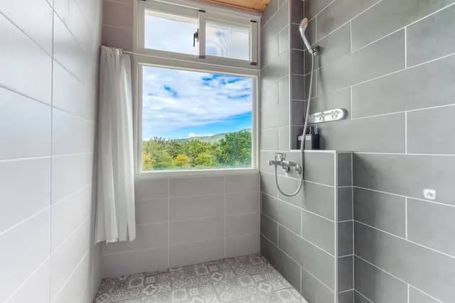 Wilderness1138 Huelien B&B.-Quadruple Room with Mountain View and Balcony-11