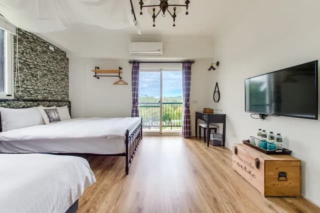 Wilderness1138 Huelien B&B.-Quadruple Room with Mountain View and Balcony-4