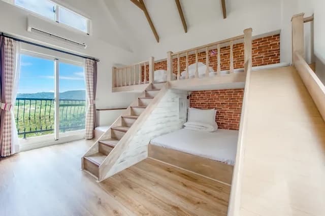 Wilderness1138 Huelien B&B.-Family room for six with mountain view and balcony-3