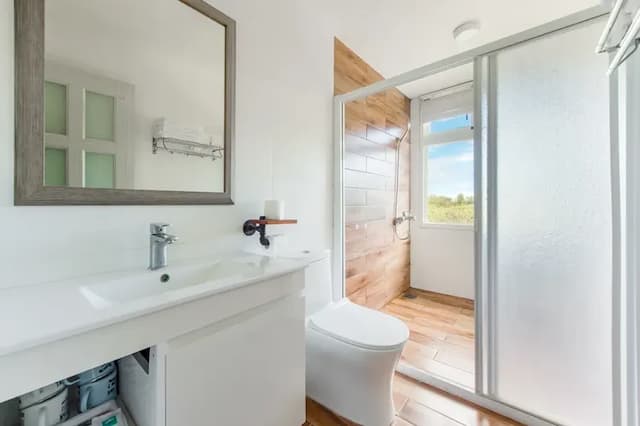 Wilderness1138 Huelien B&B.-Family room for six with mountain view and balcony-10