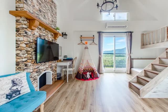 Wilderness1138 Huelien B&B.-Family room for six with mountain view and balcony-7