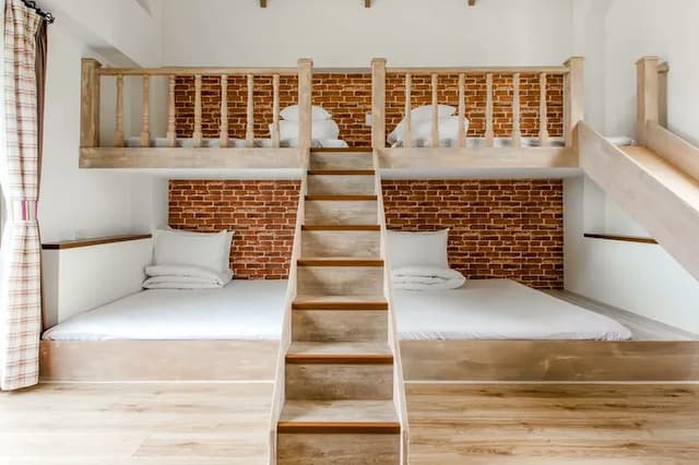 Wilderness1138 Huelien B&B.-Family room for six with mountain view and balcony-5