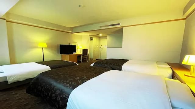 APA飯店 金澤西 | 距金澤站有15分鐘車程或40分鐘巴士車程-三人房【不挑房】-1