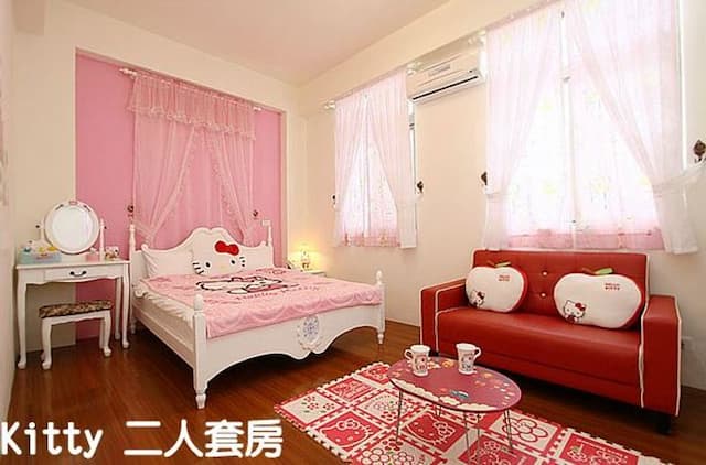 Small Castle Downtown Bed and Breakfast-Double room (no pick-up room)-3