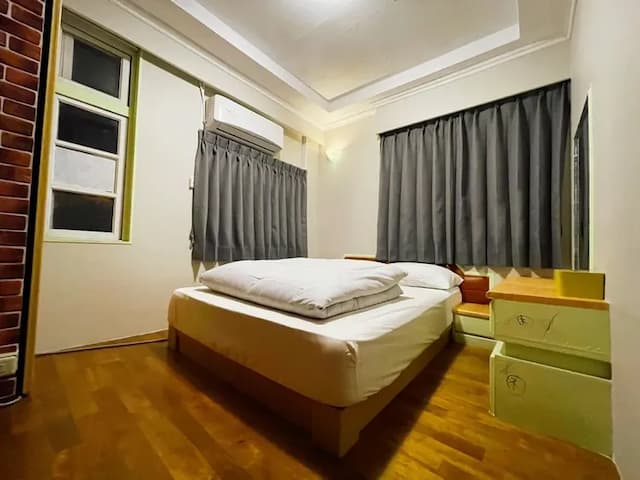 Exposing Dongyue-Double room-9