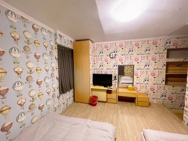 Exposing Dongyue-triple room-7