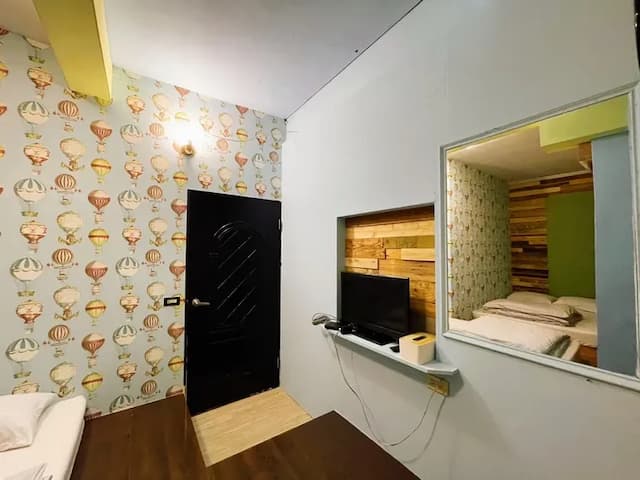 Exposing Dongyue-triple room-4