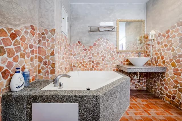 墾丁圍園旅店-高級雙人房-附浴缸-8