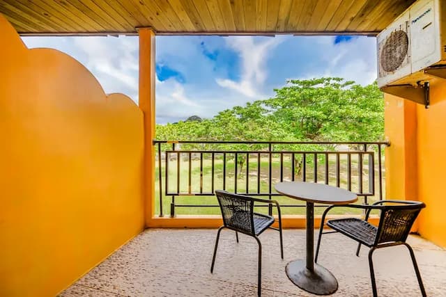 墾丁圍園旅店-山景雙人房-附浴缸-6