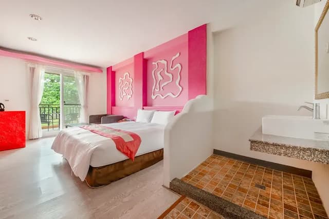 墾丁圍園旅店-山景雙人房-附浴缸-4