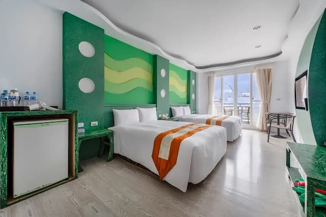 墾丁圍園旅店-高級四人房-附浴缸-9