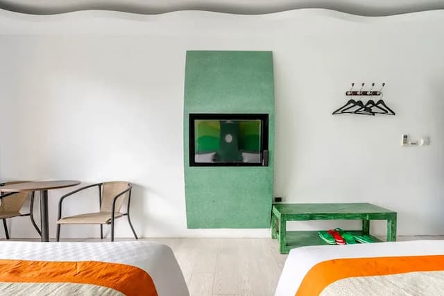 墾丁圍園旅店-高級四人房-附浴缸-12