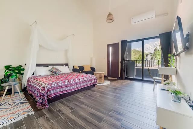 Pumori Guesthouse-Superior Large Double Room-1